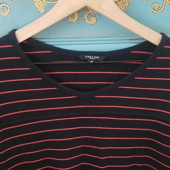 Obey sweater ♡ - Picture 4 of 4